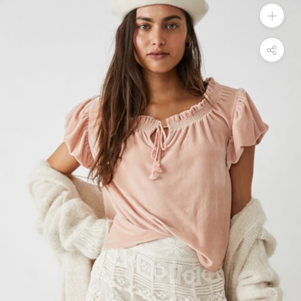 Free People Terese Blush Ruffled velvet Blouse medium NWT‎